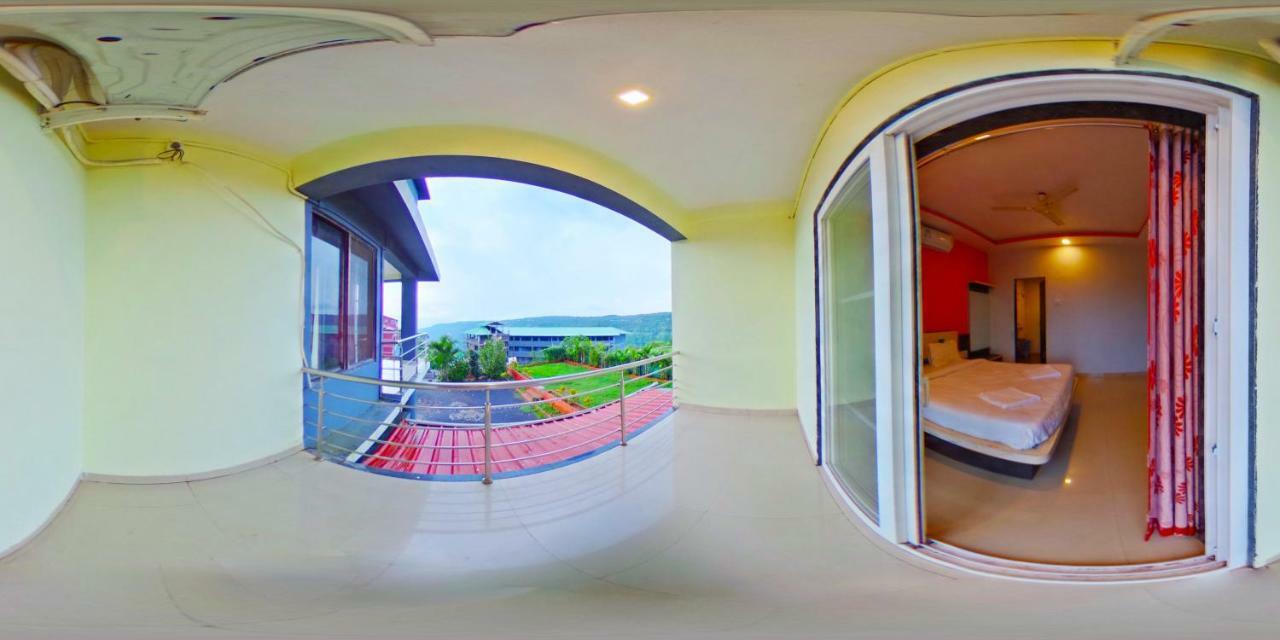 Golden Valley Resort Mahābaleshwar Esterno foto